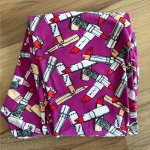 LuLaRoe Purple Lipstick Leggings